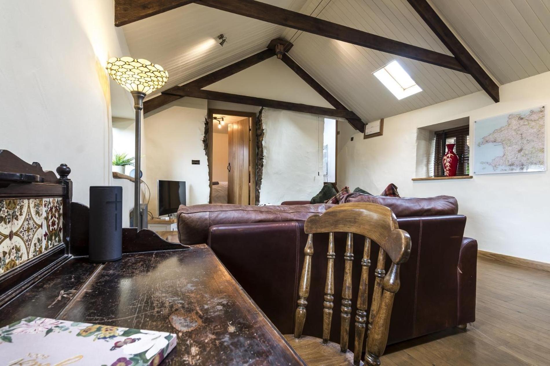 Foxglove - Luxurious Barn Conversion - Blossom Farm Johnston 外观 照片